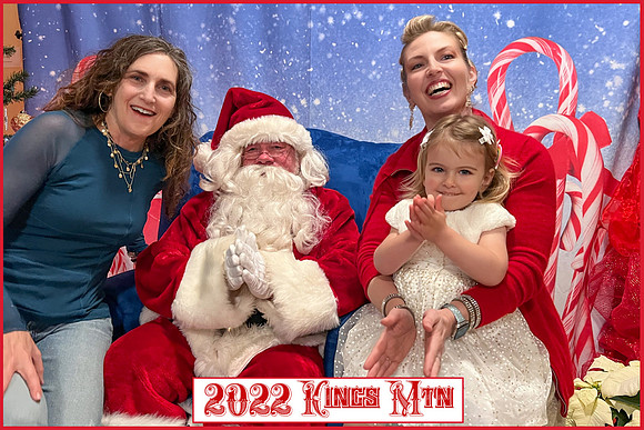 2022 santa, marlene, amber, luna_01