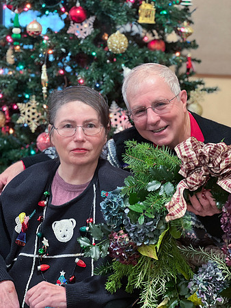 2023 Wreath 01 Bill and Julie-2