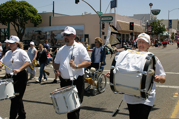 Parade 120