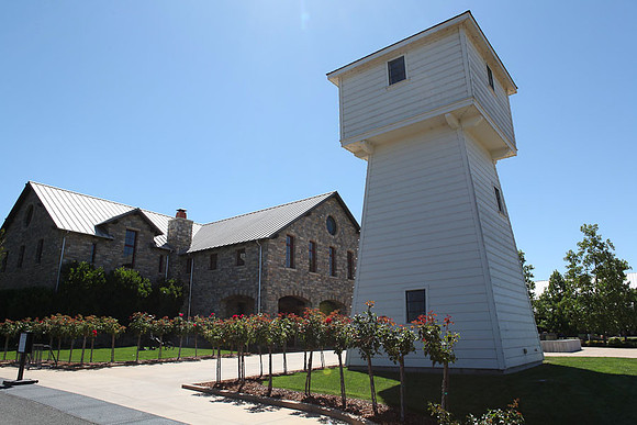 Silver_Oak_Winery_004